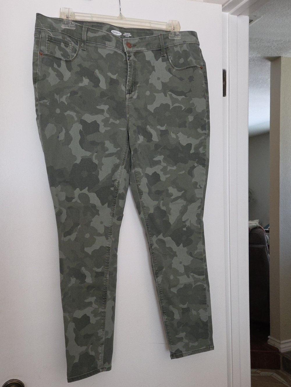 Old Navy Camo Green Women's Slim Jeans